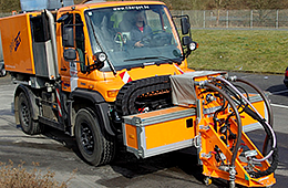 Удаление разметки гидродинамическим методом PeelJet Unimog 